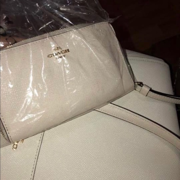 Coach zip wallet wristlet phone case - Picture 6 of 6